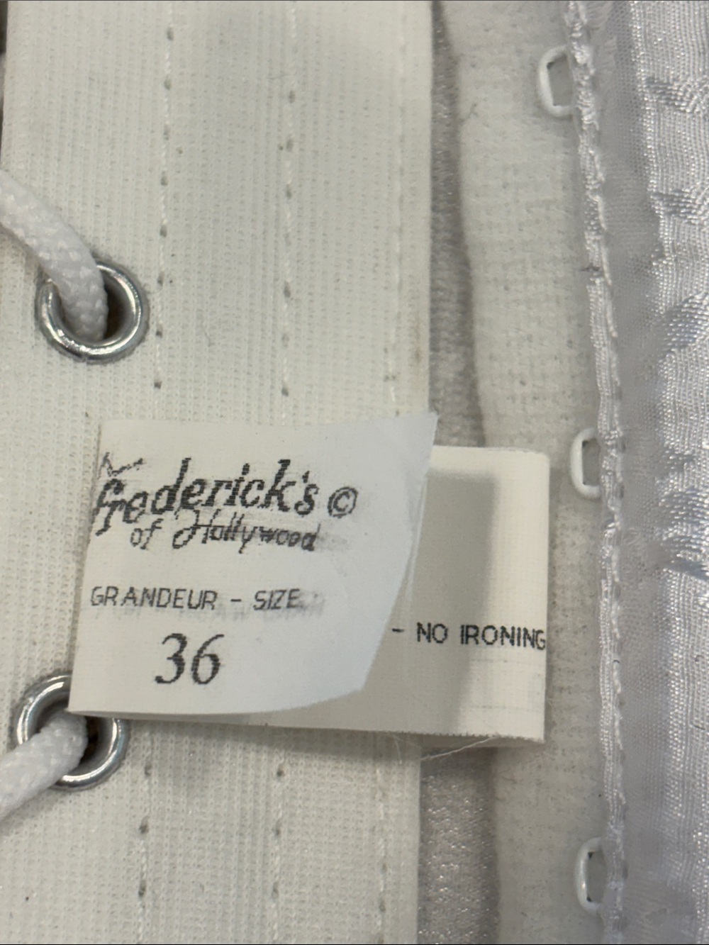 Frederick’s of Hollywood Vintage Bridal Lace-up Corset Bustier NWOT Size 36 - Picture 6 of 15